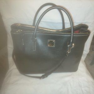 Dooney & Bourke Saffiano Large Domed Zipped Satchel – Black - Slightly worn -